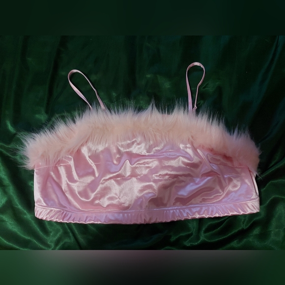 Skirt and top - Picture 2 of 3